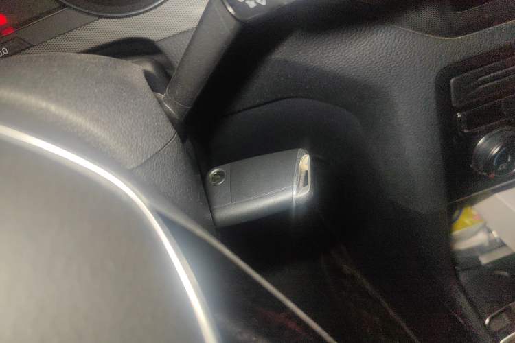 Used Volkswagen Golf Sportsvan 2018 230TSI Automatic Trend Edition Vehicle Key