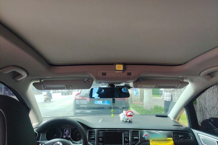 Used Volkswagen Golf Sportsvan 2018 230TSI Automatic Trend Edition Headliner