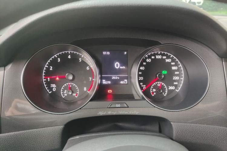 Used Volkswagen Golf Sportsvan 2018 230TSI Automatic Trend Edition Instrument Cluster