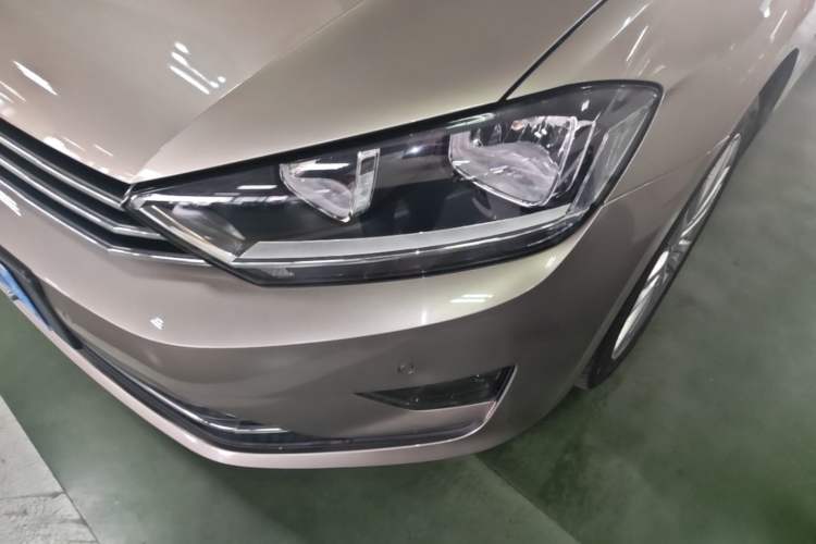 Used Volkswagen Golf Sportsvan 2018 280TSI Automatic Luxury Model Left Front Headlight