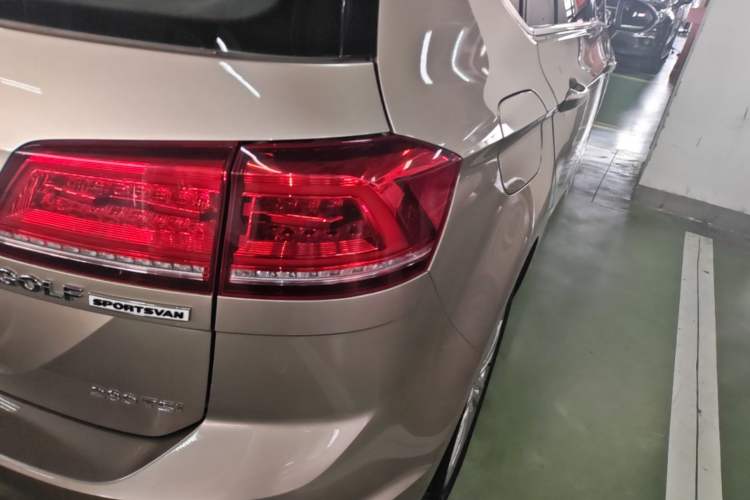Used Volkswagen Golf Sportsvan 2018 280TSI Automatic Luxury Model Right Rear Taillight