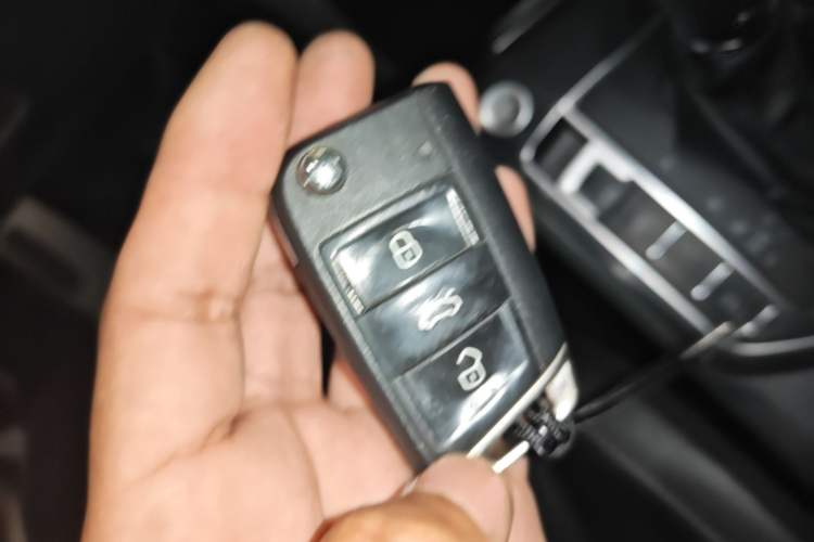 Used Volkswagen Golf Sportsvan 2018 280TSI Automatic Luxury Model Vehicle Key