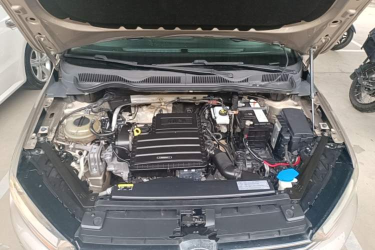 Used Volkswagen Golf Sportsvan 2018 1.6L Automatic Comfort Model Engine Bay