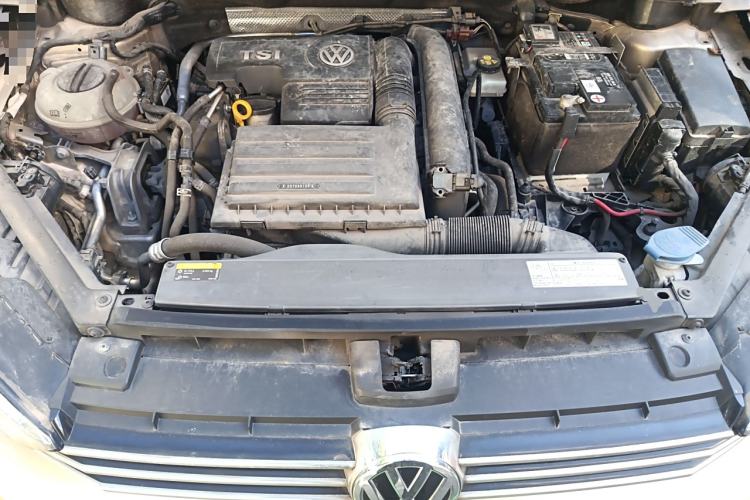 Used Volkswagen Golf Sportsvan 2018 230TSI Automatic Trend Edition Engine Bay