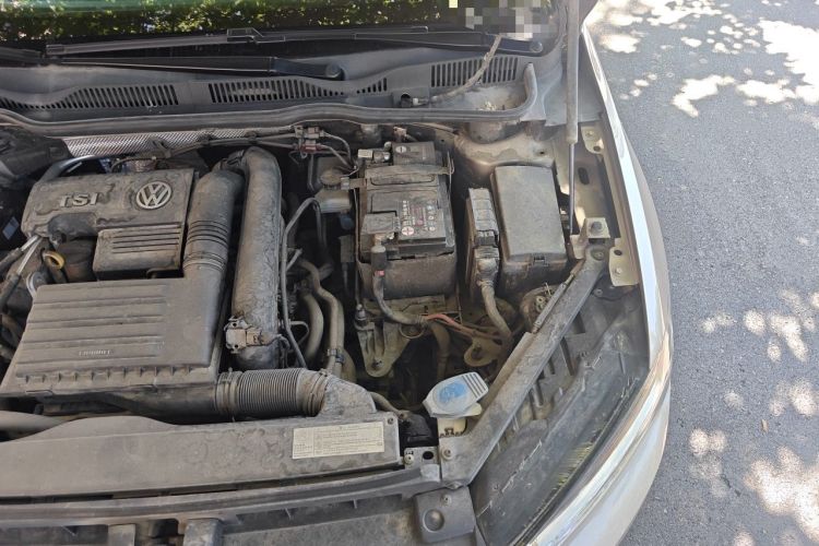 Used Volkswagen Golf Sportsvan 2018 230TSI Automatic Trend Edition Engine Bay Left