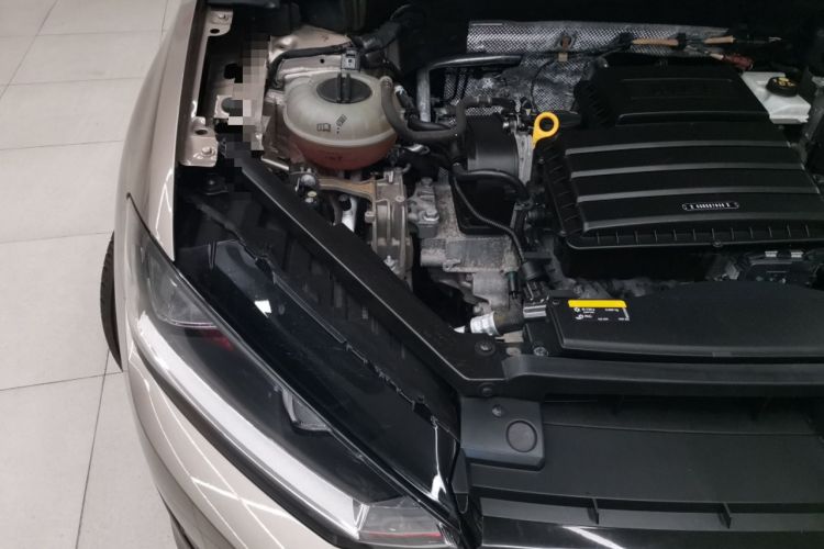 Used Volkswagen Golf Sportsvan 2018 1.6L Automatic Comfort Model Engine Bay Right