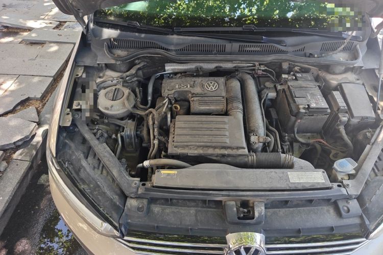 Used Volkswagen Golf Sportsvan 2018 230TSI Automatic Trend Edition Engine Bay Right