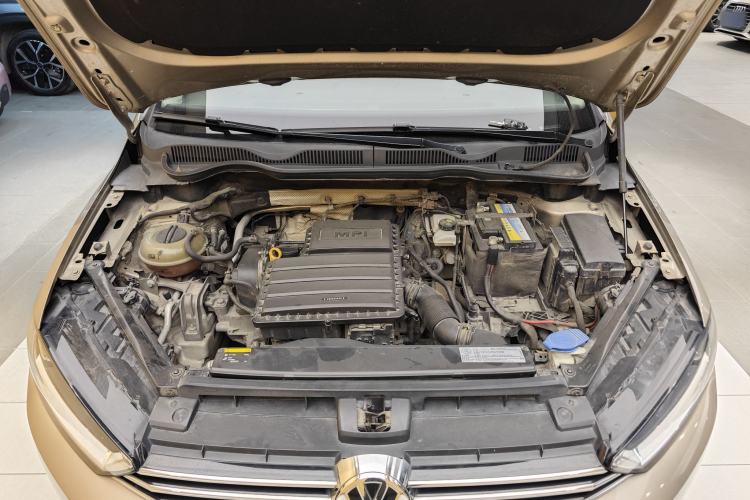 Used Volkswagen Golf Sportsvan 2018 1.6L Automatic Comfort Model Engine Bay