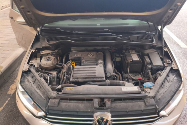 Used Volkswagen Golf Sportsvan 2018 230TSI Manual Entry-Level Model Engine Bay