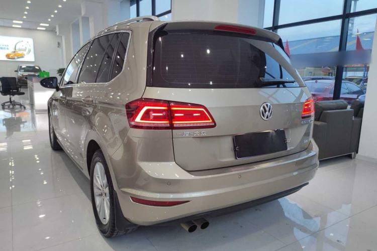 Used Volkswagen Golf Sportsvan 2018 230TSI Automatic Trend Edition Exterior 3
