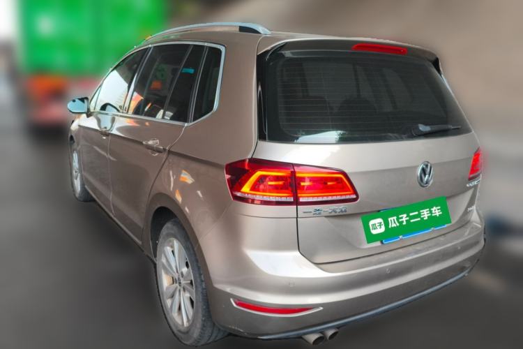 Used Volkswagen Golf Sportsvan 2018 230TSI Manual Entry-Level Model Exterior 3