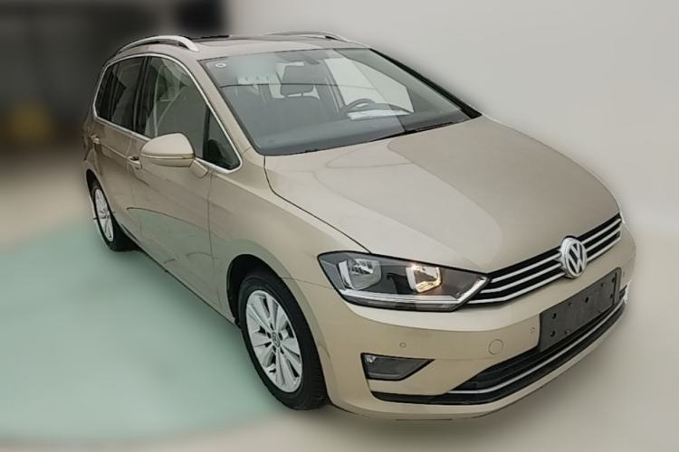 Used Volkswagen Golf Sportsvan 2018 230TSI Automatic Trend Edition Front Right 45 Deg