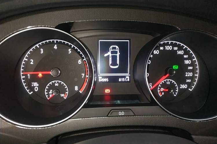 Used Volkswagen Golf Sportsvan 2018 230TSI Automatic Trend Edition Instrument Cluster