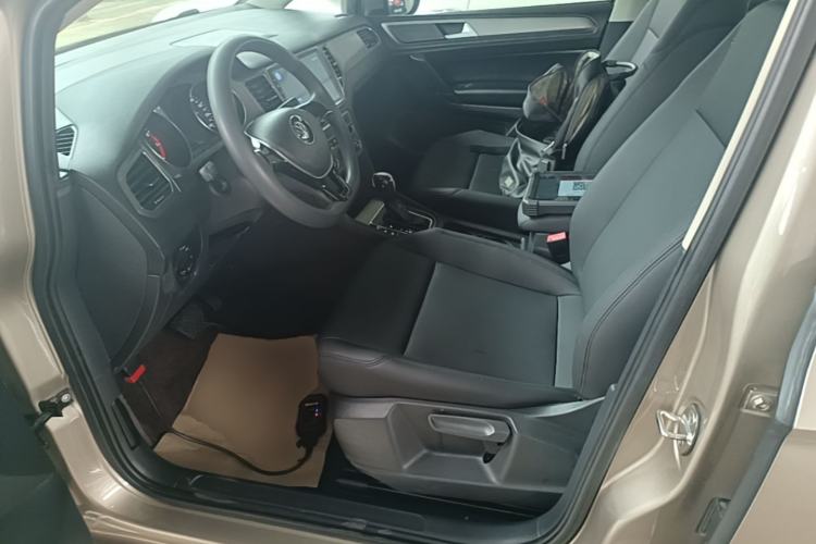 Used Volkswagen Golf Sportsvan 2018 1.6L Automatic Comfort Model Left Front Seat
