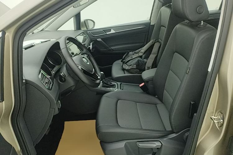 Used Volkswagen Golf Sportsvan 2018 230TSI Automatic Trend Edition Left Front Seat