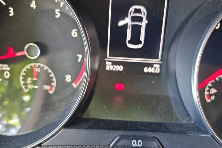 Used Volkswagen Golf Sportsvan 2018 230TSI Automatic Trend Edition Odometer Close Up