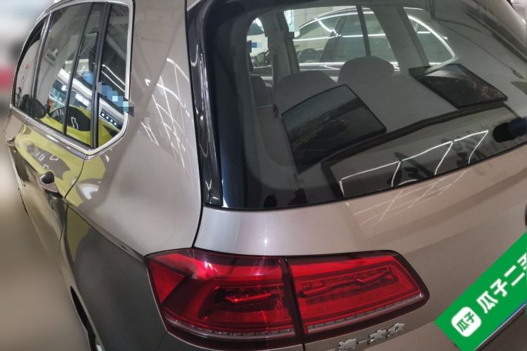 Used Volkswagen Golf Sportsvan 2018 1.6L Automatic Comfort Model Rear Left 45 Deg
