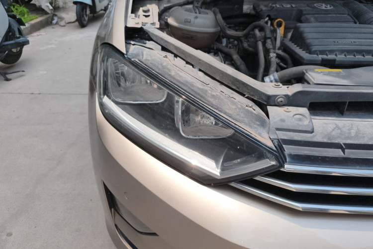 Used Volkswagen Golf Sportsvan 2018 230TSI Automatic Trend Edition Right Front Headlight