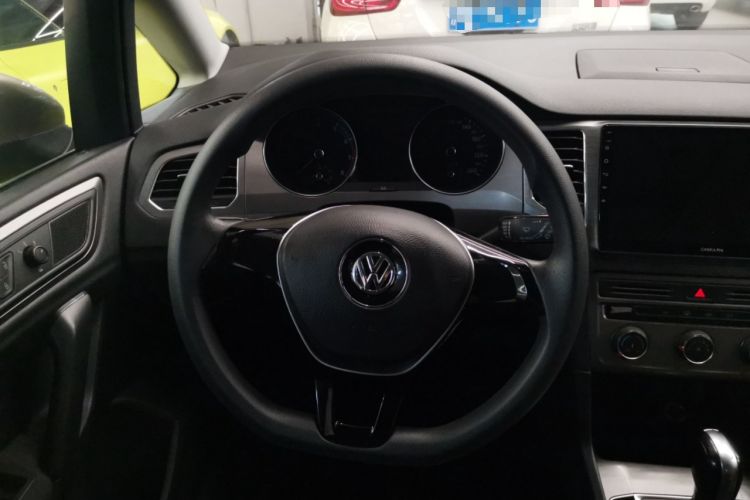Used Volkswagen Golf Sportsvan 2018 1.6L Automatic Comfort Model Steering Wheel