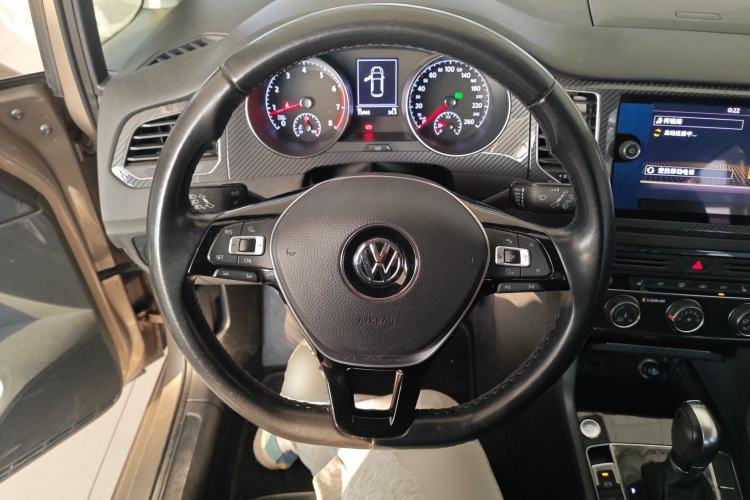 Used Volkswagen Golf Sportsvan 2018 230TSI Automatic Luxury Model Steering Wheel