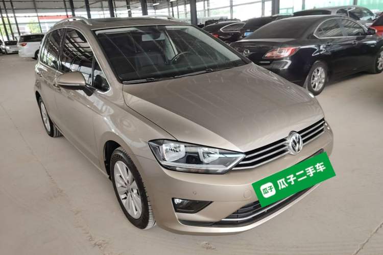 Used Volkswagen Golf Sportsvan 2018 230TSI Automatic Trend Edition Front Right 45 Deg