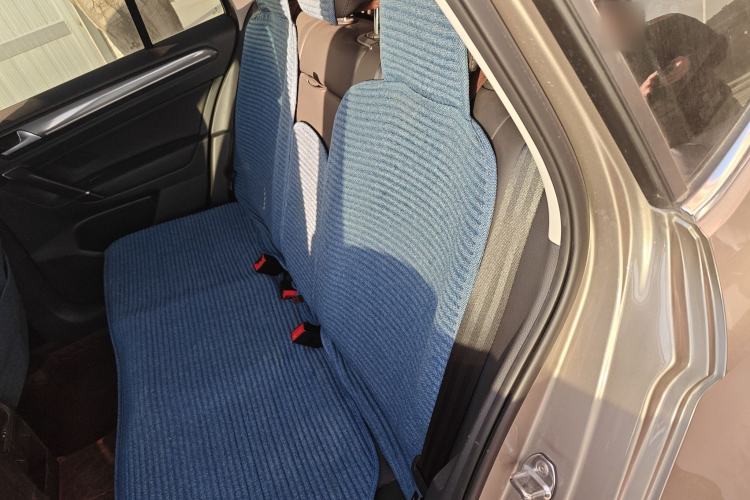 Used Volkswagen Golf Sportsvan 2018 230TSI Automatic Trend Edition Left Rear Seat