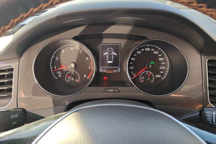Used Volkswagen Golf Sportsvan 2018 230TSI Automatic Trend Edition Odometer Close Up