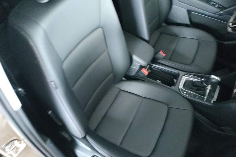 Used Volkswagen Golf Sportsvan 2018 230TSI Automatic Trend Edition Right Front Seat