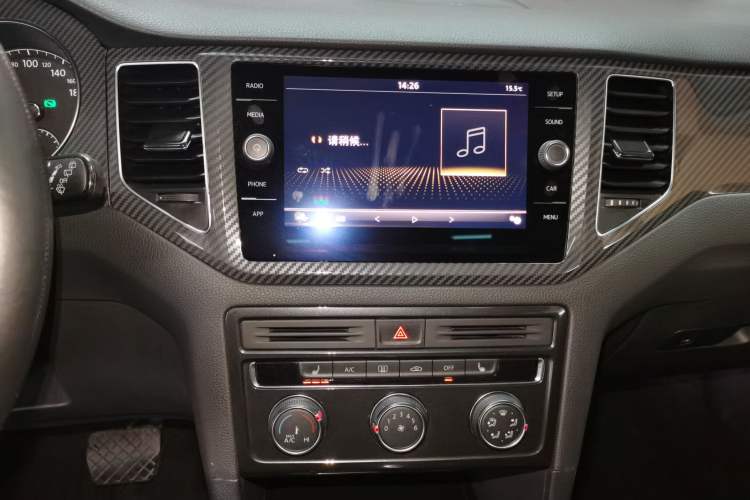 Used Volkswagen Golf Sportsvan 2018 2nd Anniversary Edition 230TSI Automatic Luxury Version Audio And AC Panel
