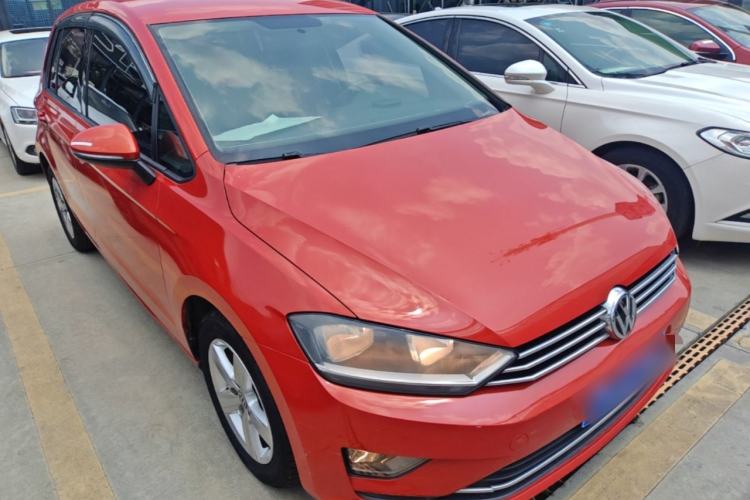 Used Volkswagen Golf Sportsvan 2018 1.6L Automatic Comfort Model Front Right 45 Deg