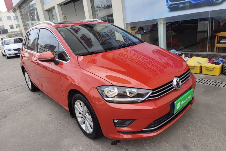 Used Volkswagen Golf Sportsvan 2018 230TSI Automatic Trend Edition Front Right 45 Deg