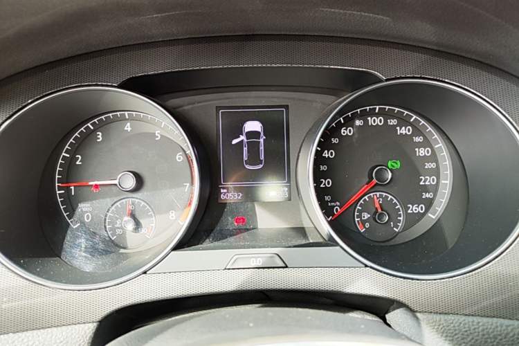 Used Volkswagen Golf Sportsvan 2018 230TSI Automatic Trend Edition Instrument Cluster