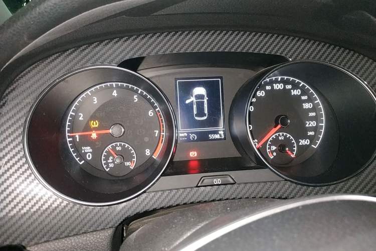 Used Volkswagen Golf Sportsvan 2018 230TSI Automatic Luxury Model Instrument Cluster