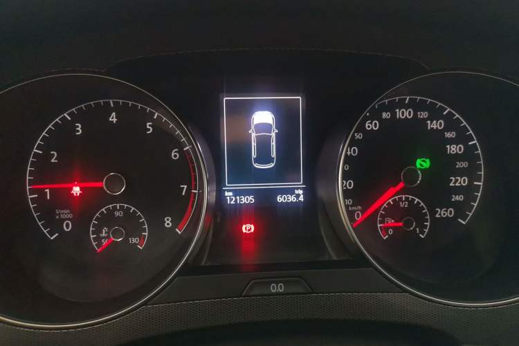Used Volkswagen Golf Sportsvan 2018 230TSI Automatic Trend Edition Instrument Cluster