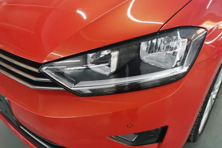 Used Volkswagen Golf Sportsvan 2018 2nd Anniversary Edition 230TSI Automatic Luxury Version Left Front Headlight