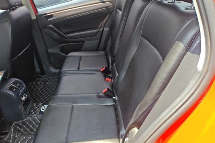 Used Volkswagen Golf Sportsvan 2018 1.6L Automatic Comfort Model Left Rear Seat