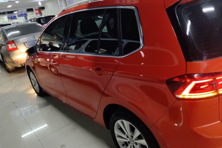 Used Volkswagen Golf Sportsvan 2018 230TSI Automatic Trend Edition Left Side