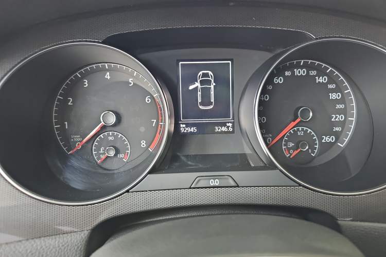 Used Volkswagen Golf Sportsvan 2018 230TSI Automatic Trend Edition Odometer Close Up