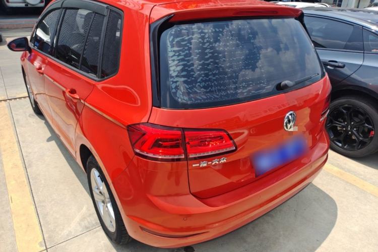 Used Volkswagen Golf Sportsvan 2018 1.6L Automatic Comfort Model Rear Left 45 Deg