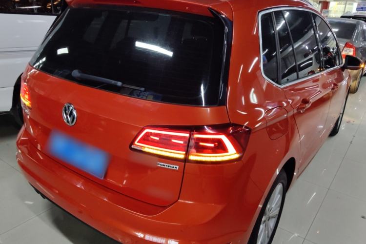 Used Volkswagen Golf Sportsvan 2018 230TSI Automatic Trend Edition Rear Right 45 Deg