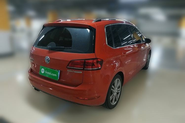 Used Volkswagen Golf Sportsvan 2018 230TSI Automatic Luxury Model Rear Right 45 Deg