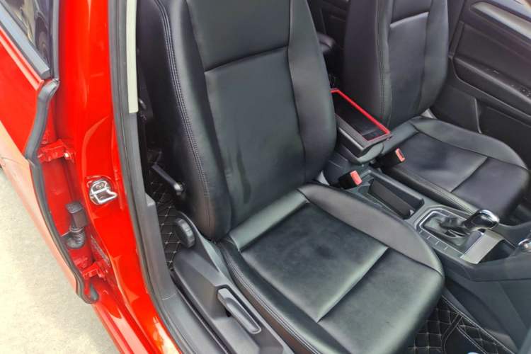 Used Volkswagen Golf Sportsvan 2018 1.6L Automatic Comfort Model Right Front Seat