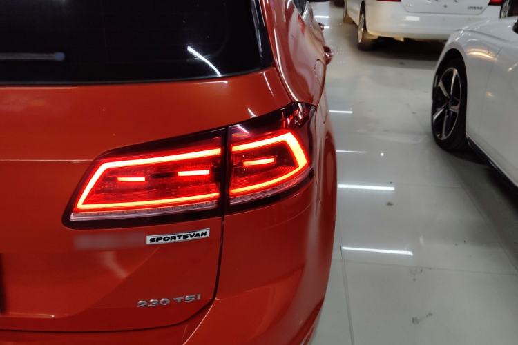 Used Volkswagen Golf Sportsvan 2018 230TSI Automatic Trend Edition Right Rear Taillight