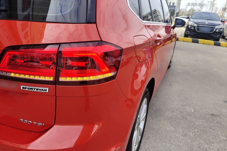 Used Volkswagen Golf Sportsvan 2018 230TSI Automatic Trend Edition Right Rear Taillight