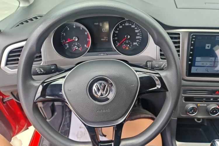 Used Volkswagen Golf Sportsvan 2018 1.6L Automatic Comfort Model Steering Wheel