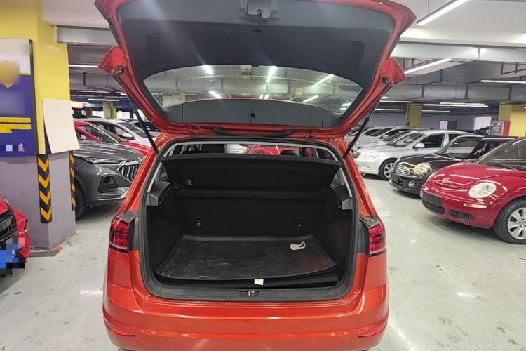 Used Volkswagen Golf Sportsvan 2018 230TSI Automatic Trend Edition Trunk