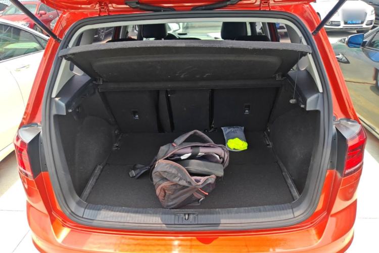Used Volkswagen Golf Sportsvan 2018 1.6L Automatic Comfort Model Trunk