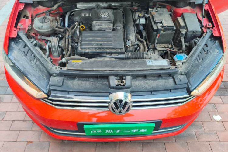 Used Volkswagen Golf Sportsvan 2018 230TSI Automatic Trend Edition Engine Bay