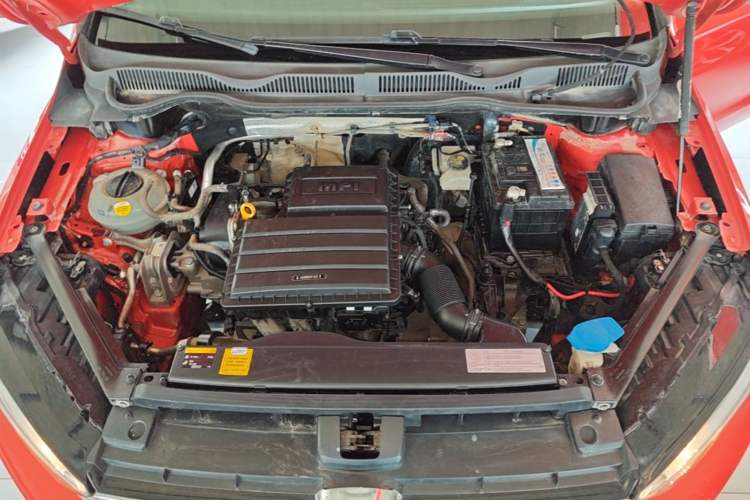 Used Volkswagen Golf Sportsvan 2018 1.6L Automatic Comfort Model Engine Bay