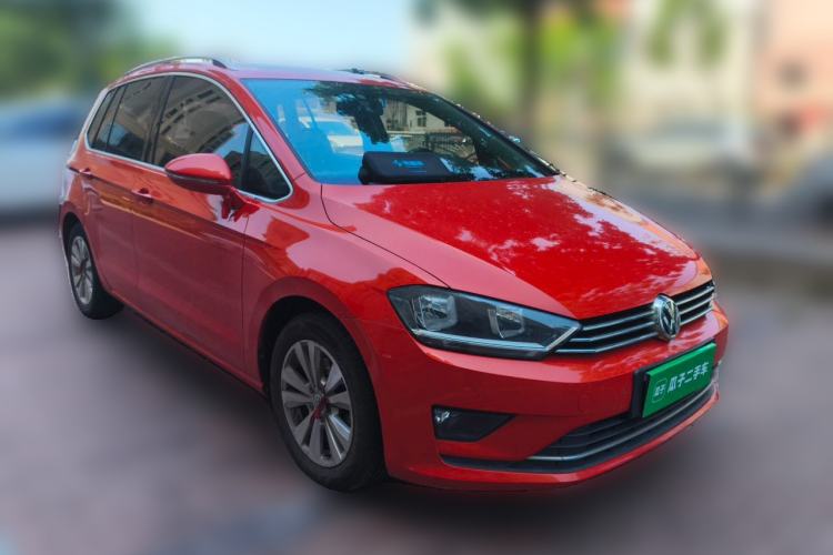 Used Volkswagen Golf Sportsvan 2018 230TSI Automatic Trend Edition Front Right 45 Deg